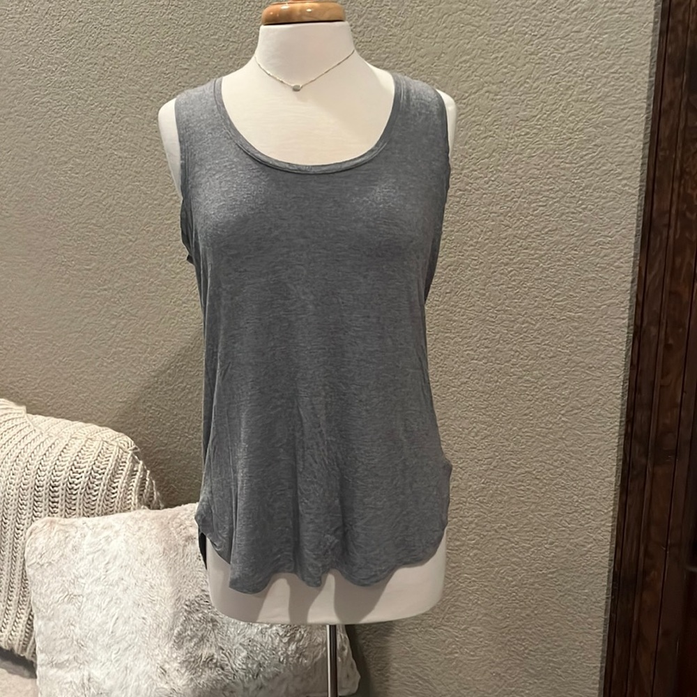 24/7 Maurices Grey Sleeveless Tank Top